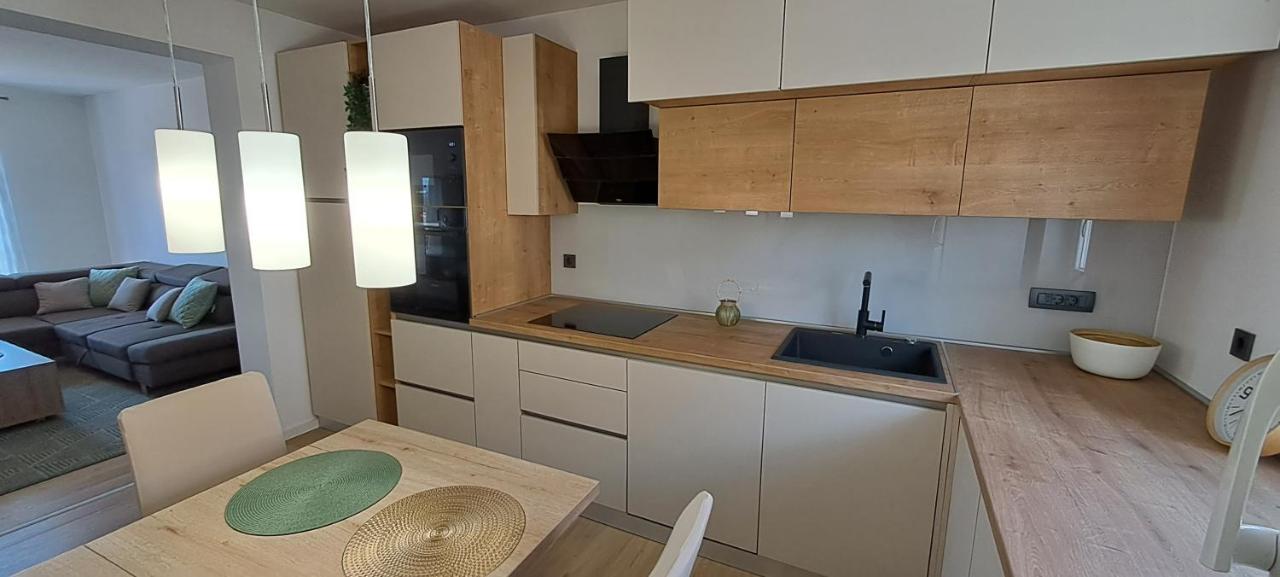 Apartments Del Mare Криквеница Екстериор снимка